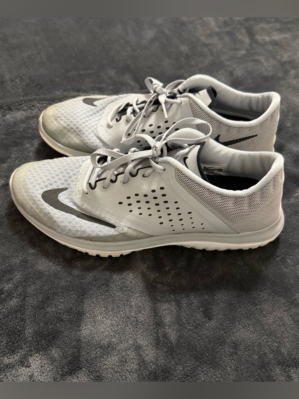 Nike Men’s Athletic Training Shoes - White/Gray
